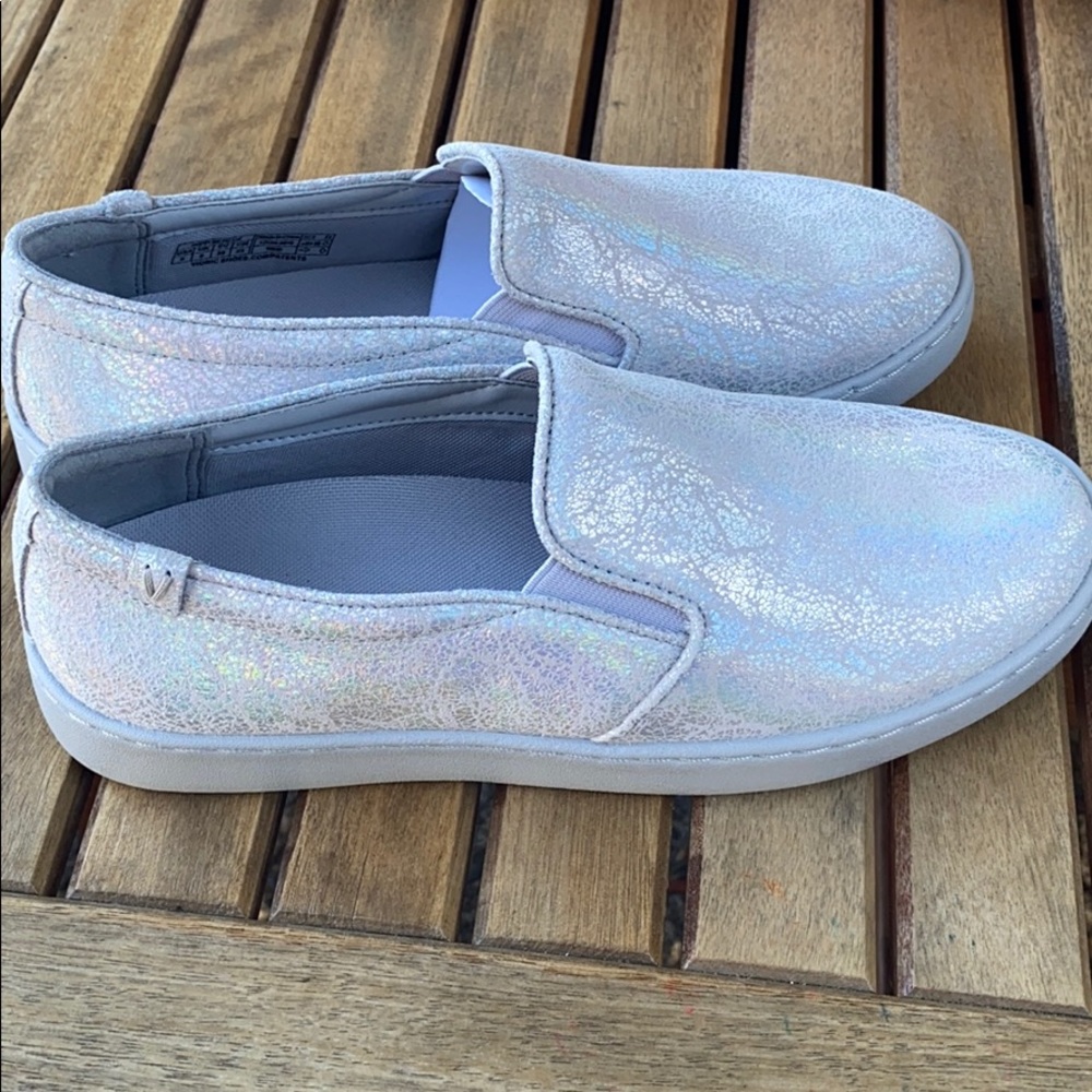 Vionic pro sneakers
